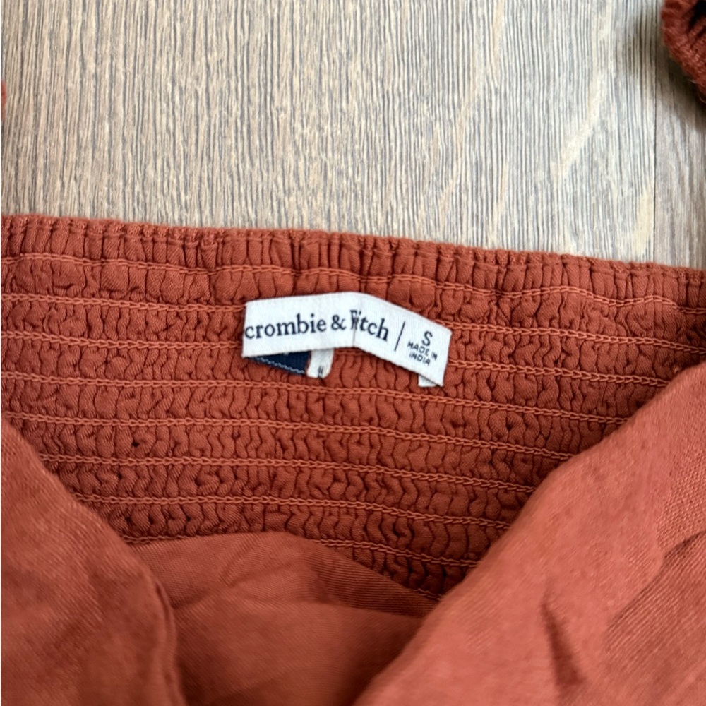 Puff Sleeve Top - Picture 2 of 3